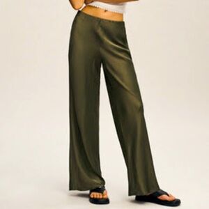 High-Waist Wide-Leg Satin Pants - Olive Green